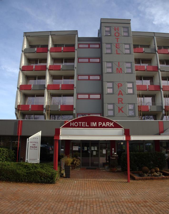 Hotel Im Park Bad Iburg Buitenkant foto